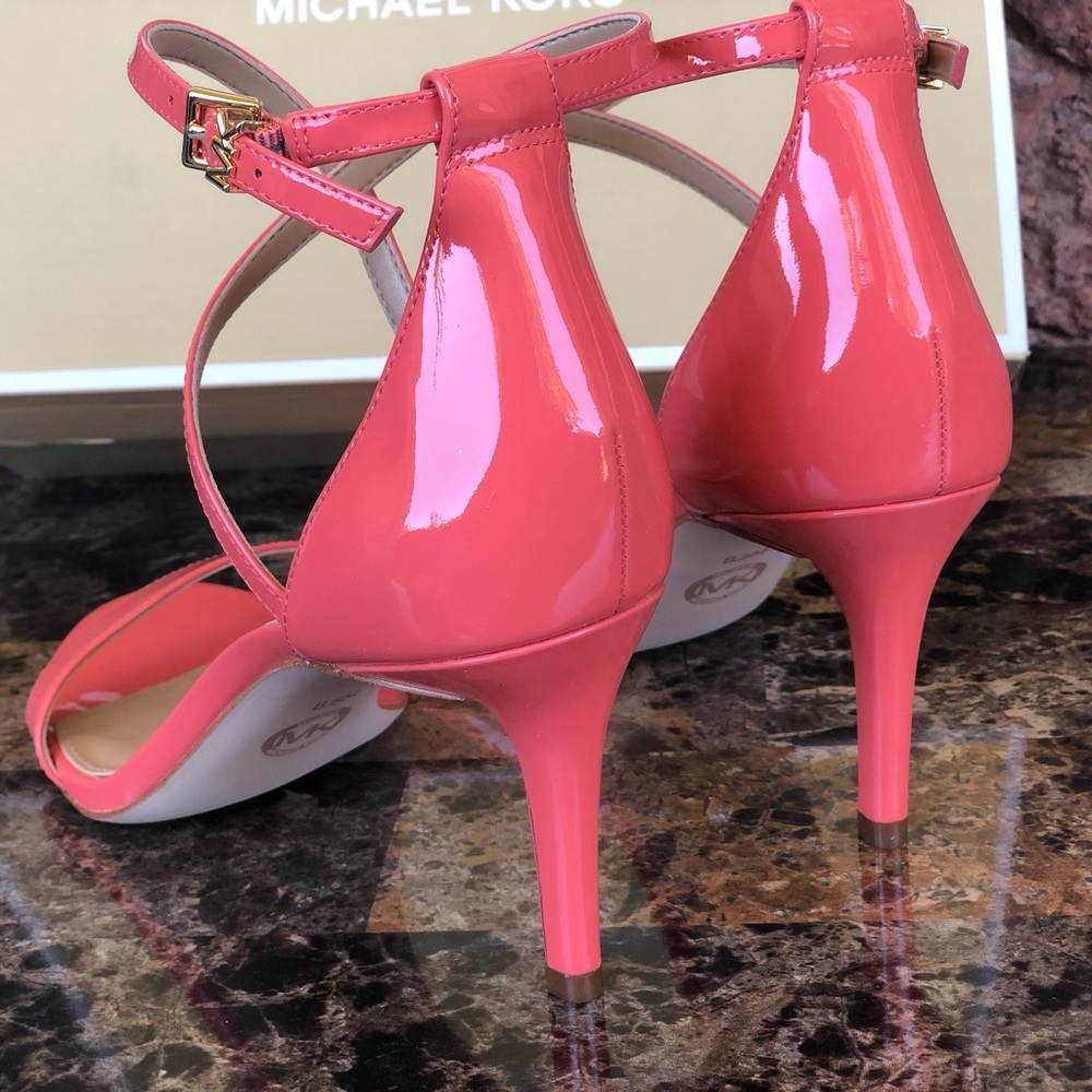 New Michael Michael Kors sandal - Picture 4 of 9